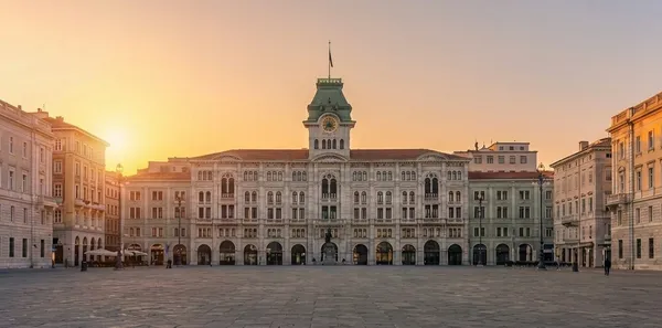 Piazza Unità d'Italia a Trieste - Certificazione Energetica Rapida